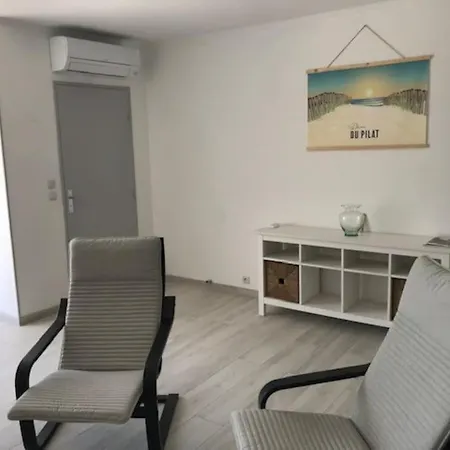 La Coccinelle Du Bassin Apartment *